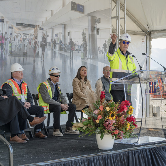 Bill Wyatt speaking at Concourse A East Topping Out ceremony October 13 2021