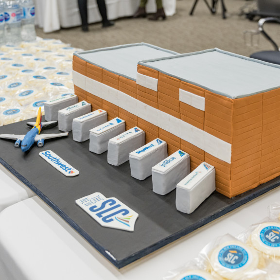 Concourse B opening cake 2