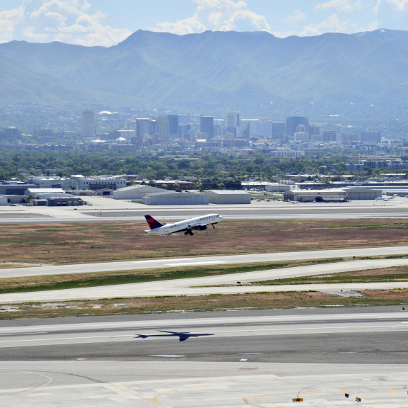 Delta Take off 16L 05 28 24