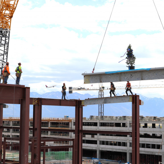 Topping Out Last Beam May 23 2018