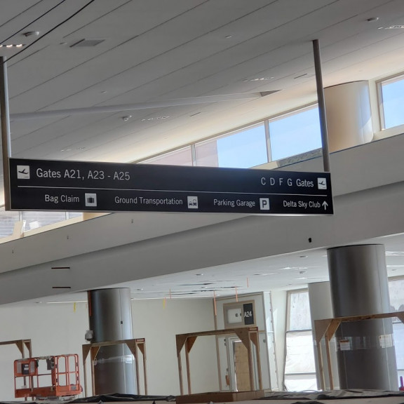 Concourse A signage November 2019