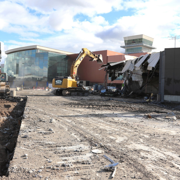 Concourse E demolition January 27 2020