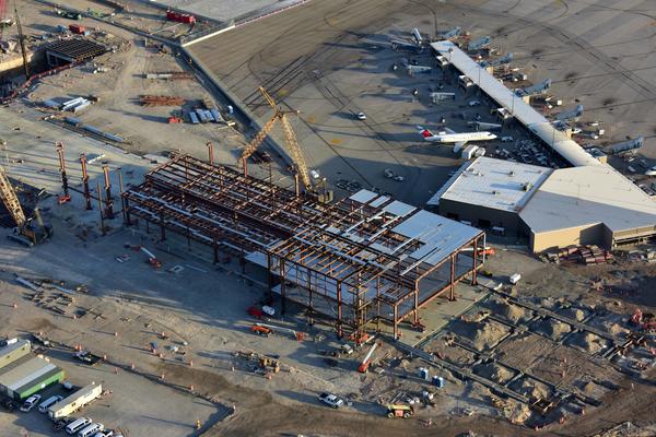 Steel erection on South Concourse-West